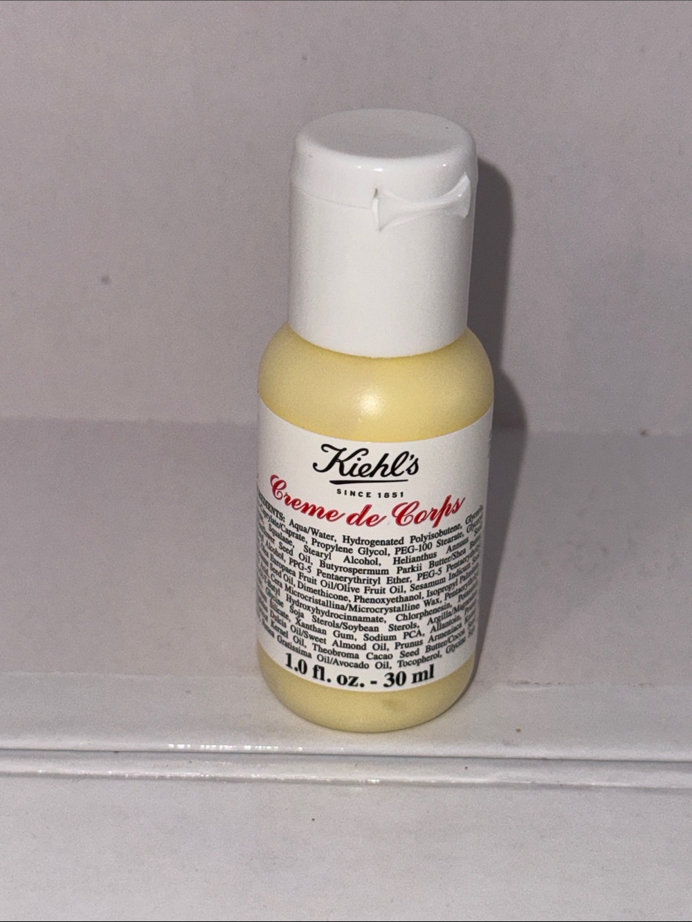 Kiehl's Creme de Corps Lightweight Lotion - Pale Yellow & White